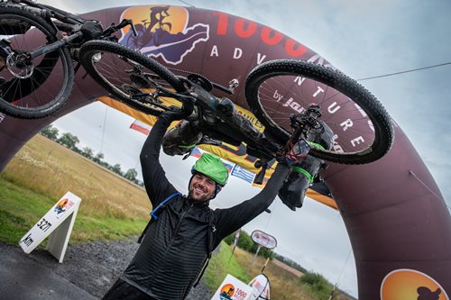 22 dní v sedle, 3300 km a extrémní boj s přírodou: životní jízda hasiče Pavla Jiráska