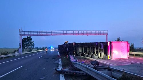Kolony už od rána. Vážná nehoda zcela zastavila provoz na dálnici D1