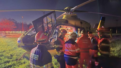 Dítě po srážce transportoval vrtulník