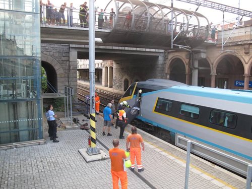 V Plzni hořelo Pendolino