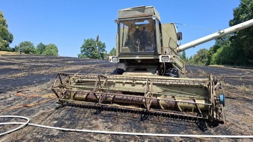 Extrémní vedra zvyšují riziko požárů. Hasiči během čtyř dnů zasahovali u několika požárů zemědělské techniky