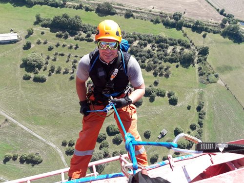 Hasiči lezci dnes vystoupali do 250 m