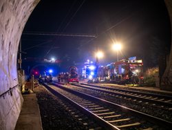 Složky IZS procvičovaly zásah u nehody vlaku s následným požárem v tunelu
