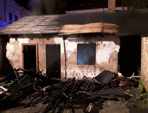 Hasiči vyjeli k rannímu požáru kůlny do Frýdlantu