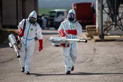 Veterináři požádali hasiče o součinnost při vymýcení ptačí chřipky v Dobřenicích