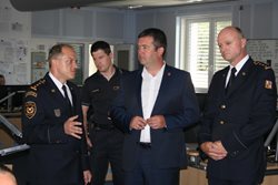  Ministr vnitra navštívil profesionální hasiče v Olomouckém kraji 