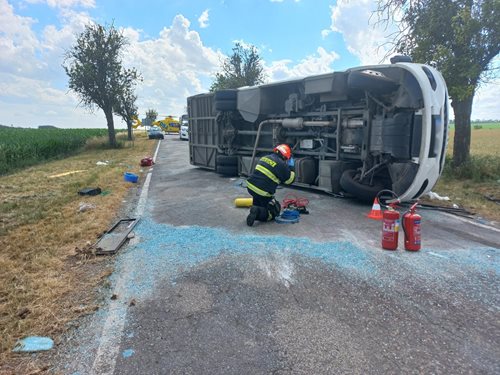 Při nehodě se zranili čtyři lidé