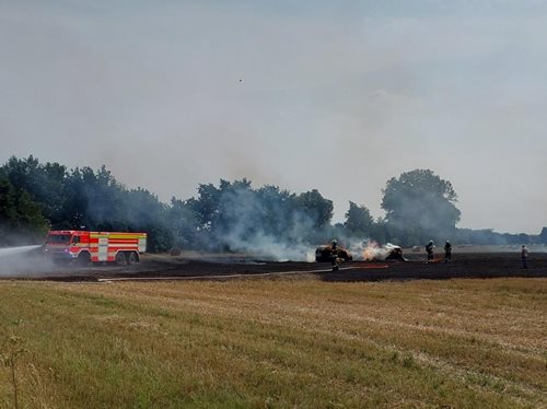Hasiči zasahovali u požáru pole ve Starém Hradišti