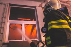 Rozsáhlý požár v průmyslovém areálu v  Přerově. VIDEO