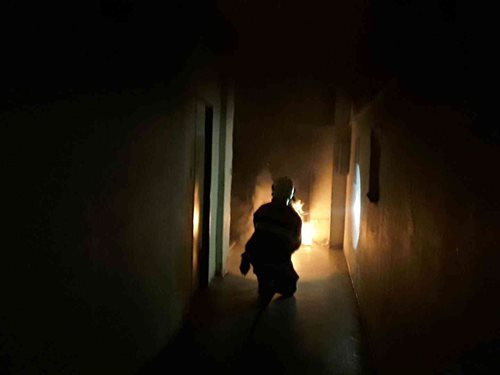 Požár kočárku v chodbách bytového domu v Přerově