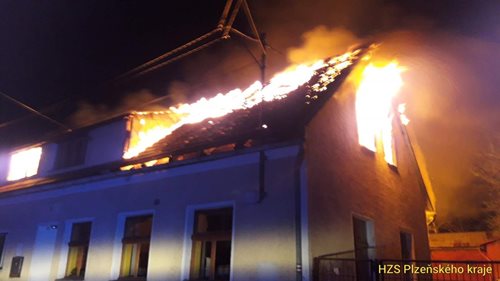 V Hlavňovicích hořel rodinný dům