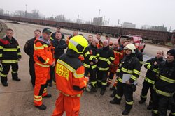 Fiktivní srážka dvou vlaků paralyzovala kolínské nákladové nádraží FOTOGALERIE
