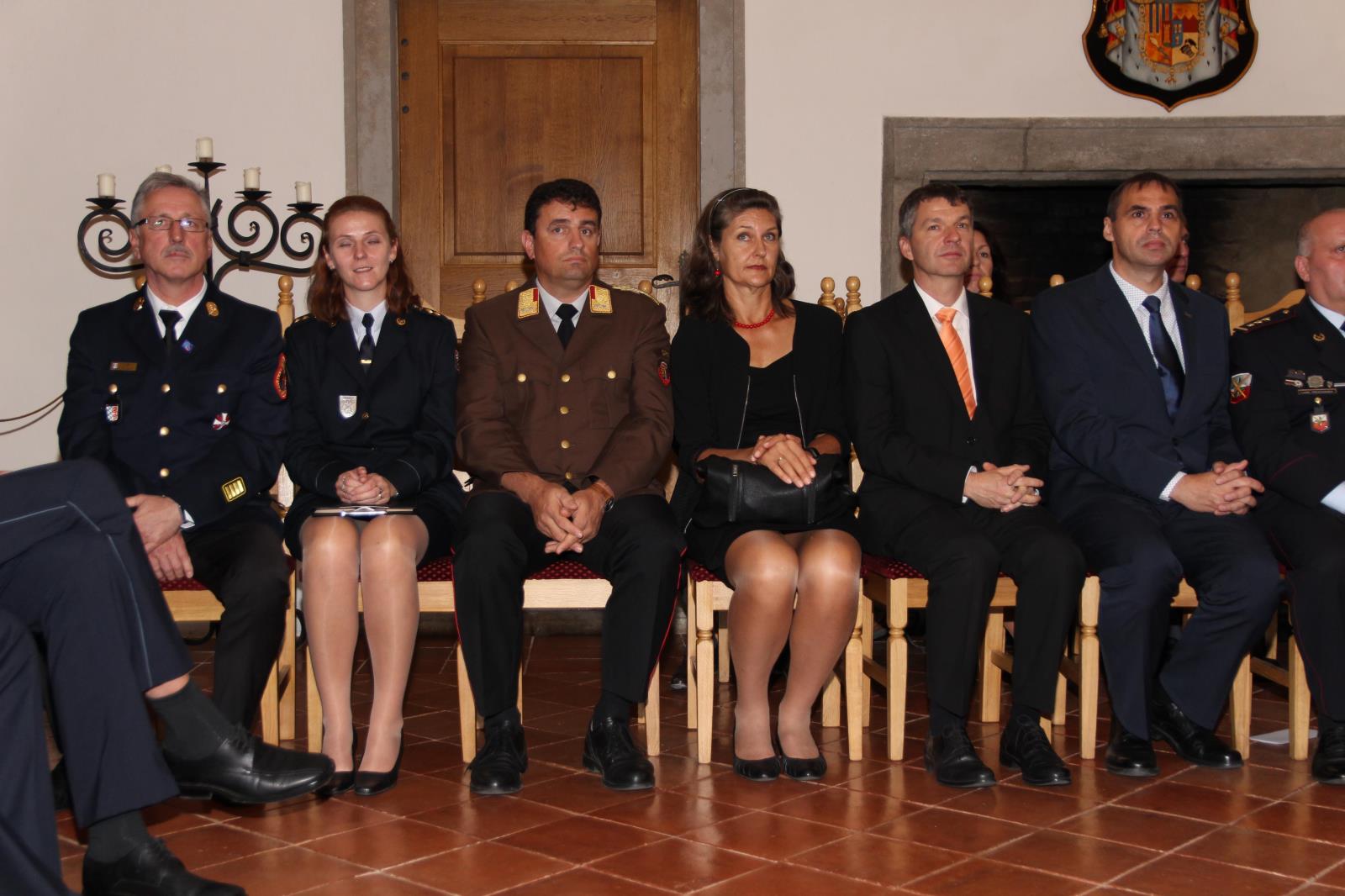 ViewImage-(3).jpg ViewImage-(3).jpg