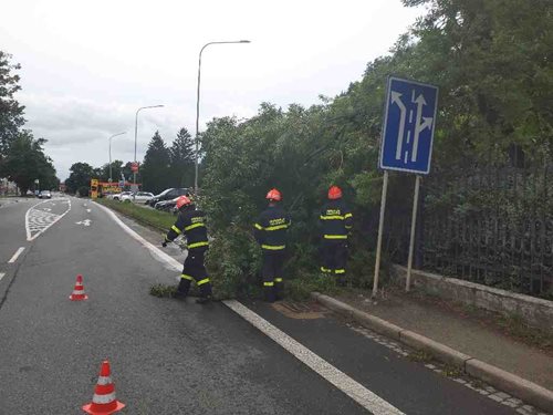 V souvislosti s bouřkami jsme řešili přes dvě desítky událostí