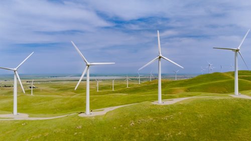 Mýty o větrných elektrárnách narážejí na realitu dat