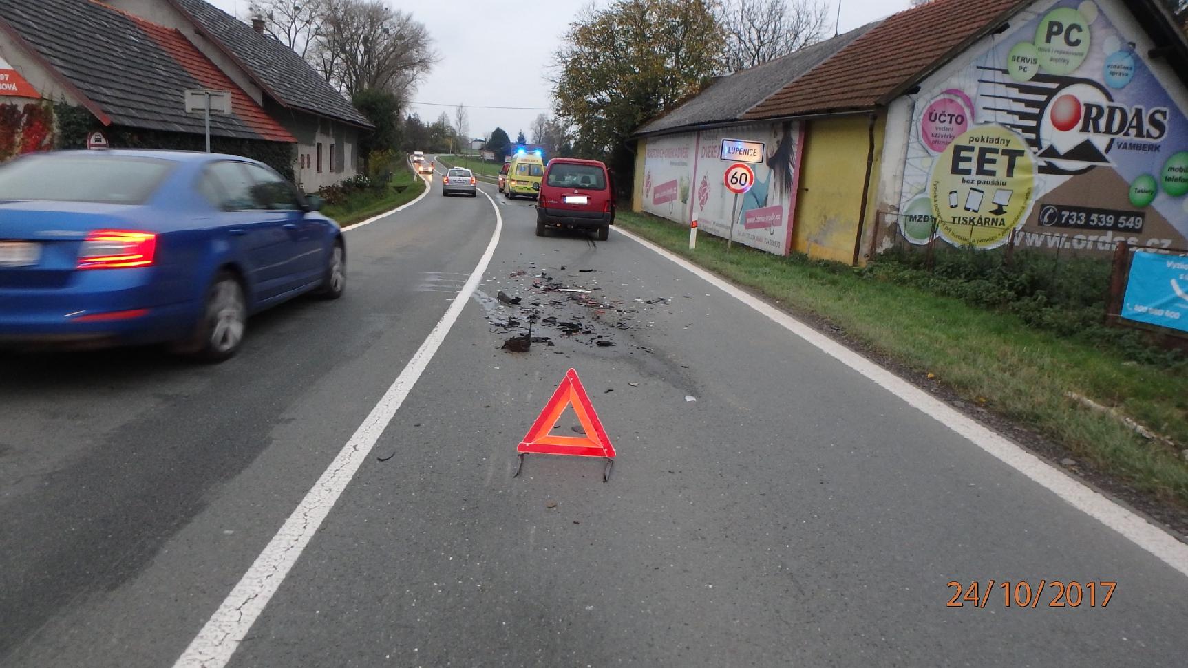 lupen-(1).jpg lupen-(1).jpg