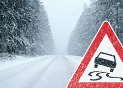 Zasněžené silnice v Pardubickém kraji a dopravní nehody