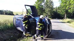 Havárie osobního vozidla u Velké Losenice 