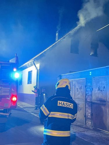 Tragický požár rodinného domu v Kladně