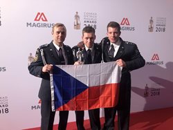 Zásah pražských hasičů u požáru hotelu v centru Prahy získal stříbrného hasičského Oskara 