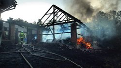 Při požáru stodoly uchránili hasiči objekty