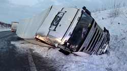 První únorovou neděli se středočeští hasiči takřka nezastavili