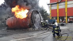 V obalovně Letkov hořela vyřazená nádrž na asfalt
