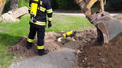 Žďárští hasiči zasahovali u porušené plynové přípojky