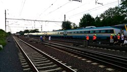 Při evakuaci vlaku v pražských Běchovicích došlo ke střetu s dalším vlakem