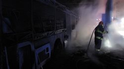 U požáru zaparkovaného autobusu na Vsetínsku zasahovaly tři jednotky hasičů. 