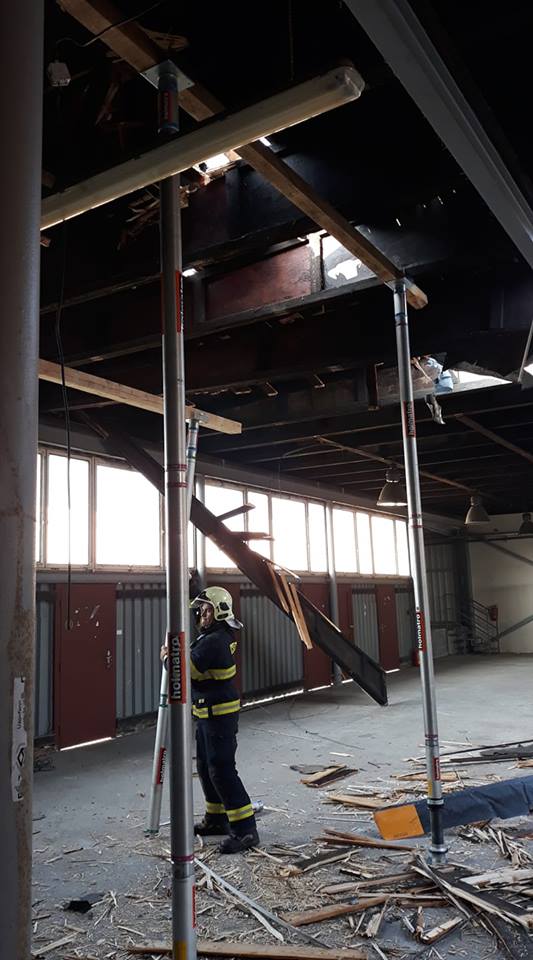 qw-(1).jpg qw-(1).jpg