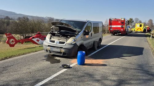 Vážená nehoda zastavila provoz a vyžádala si zásah IZS