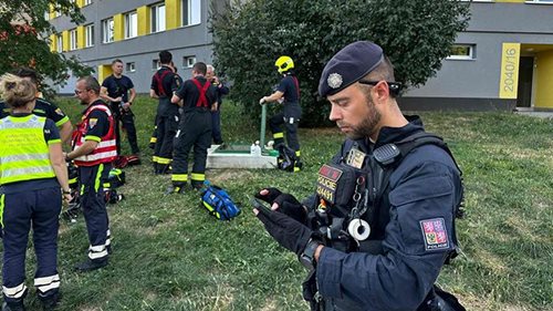 Tragédie při tlakové zkoušce potrubí. Jeden muž zemřel, další je vážně zraněný