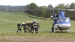 Záchrana zraněné ženy z lesa