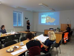 Semináře pro učitele základních škol na téma ochrana člověka za běžných rizik a mimořádných událostí.