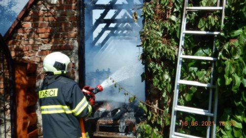 Miliónová škoda z požáru ve Vlachově Březí