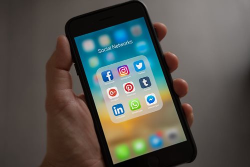 Žádost na sociální síti skončila vydíráním