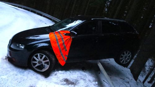 Nepřizpůsobená rychlost způsobila smyk