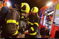 Komplikovaný zásah v Dolních Vítkovicích kvůli požáru usazenin v potrubí