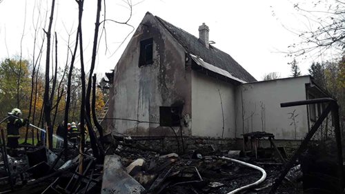 Ve Zlatých Horách hořel rodinný dům