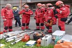 V obytném domě hrozí pád stropů, objekt zajistila skupina hasičů specialistů z Prahy