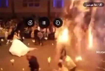 Požár zabil více než 100 lidí na svatební hostině