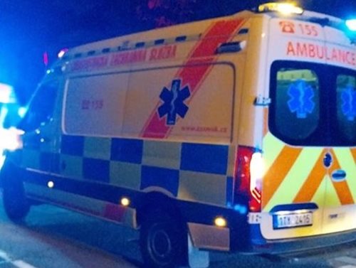 Požár bytu si vyžádal záchranu člověka v bezvědomí