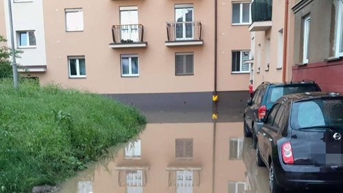 Bouřky zaměstnaly stovky hasičů. Nejvíce práce měli opět na Příbramsku