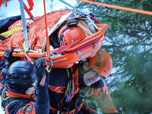 Záchrana na hranici možností prověřila tým hasičů lezců
