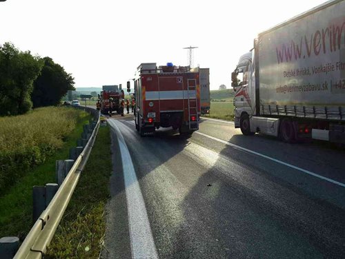 Dopravní nehoda osobního auta u Jimlína