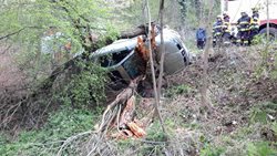 V neděli hasiči odstraňovali následky hned několika nehod 
