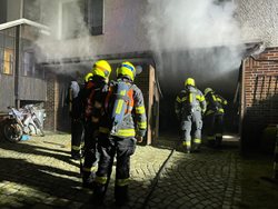 Požár garáže způsobil škodu za půl milionu