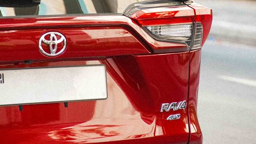 Devět vozů Toyota RAV4 zmizelo během tří dnů. Policie varuje majitele před organizovanou skupinou