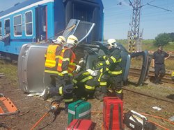 Železniční dopravní nehoda v Sázavě